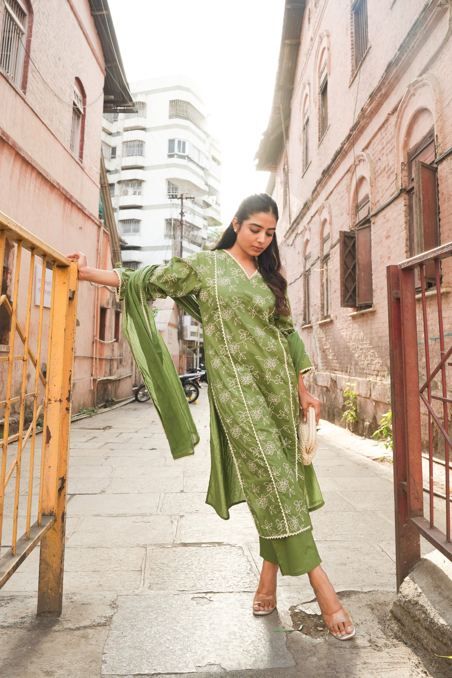 Green Embroidered Salwar Set | Mul Cotton | 3 Piece Set